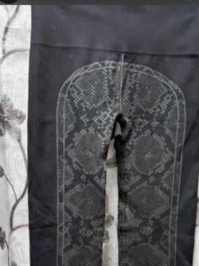 lululemon athletica Black Leggings with Subtle Geometric Panel